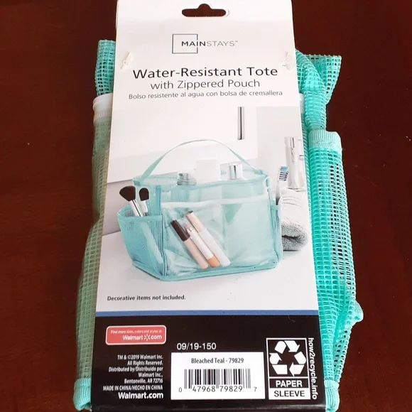 2/$15 NWT water resistant tote with zipper pouch