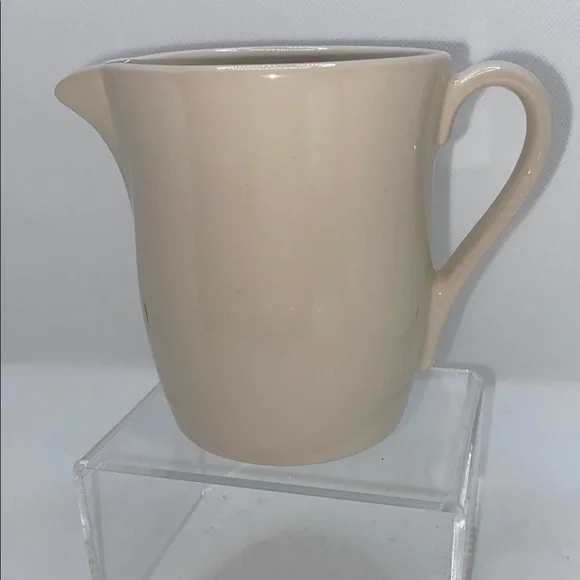 Crate&Barrel Gallery Creamer