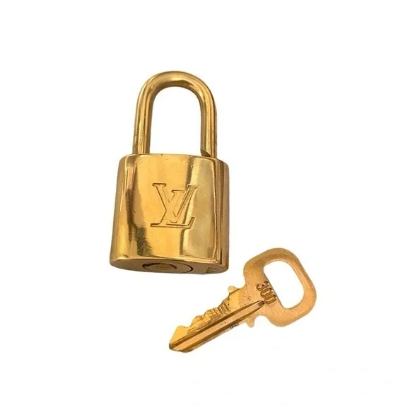 🔐 Louis Vuitton #300 Lock & Key Set 🔐