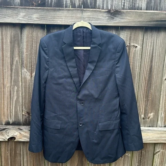 Theory navy blue blazer, size 42R