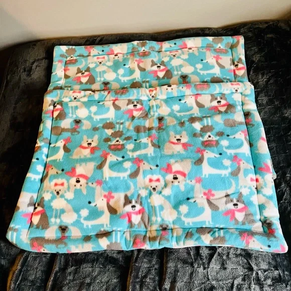 New, Plush, fleece dog bed Blue/Teal Color, Assorted Breed Bed!