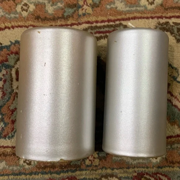 Crate&Barrel Matte Metallic Silver Pillar Bougue Candle 4