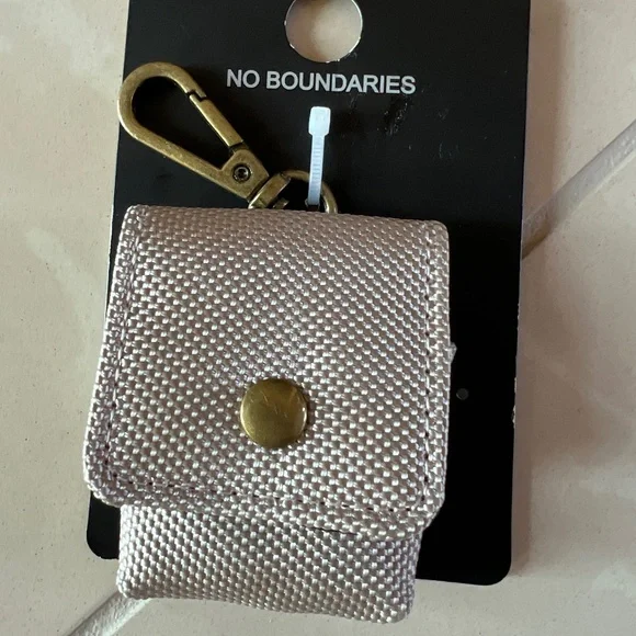 #2548 Ear bud Carrying Case Travel Pouch Earphone Beige Black No Boundaries New
