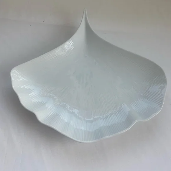 Crate&Barrel White Leaf-Shaped Dish