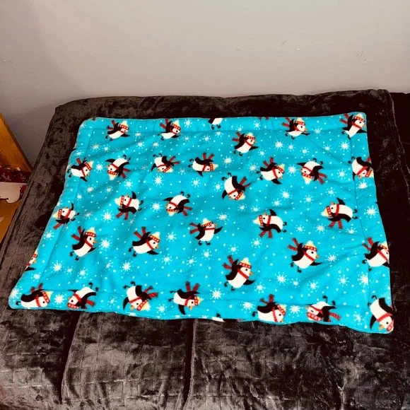 New, plush, fleece dog bed! Penguin design!