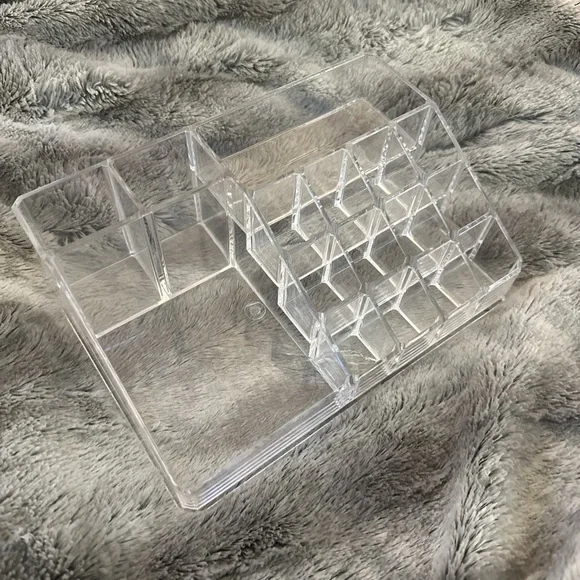 Clear acrylic makeup organizer