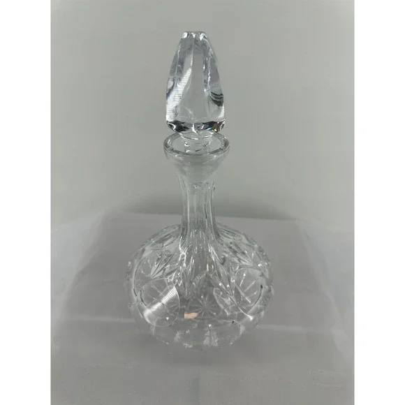 Vintage Cut Lead Crystal Wine Spirits Decanter with Faceted Stopper Clear 9.5in