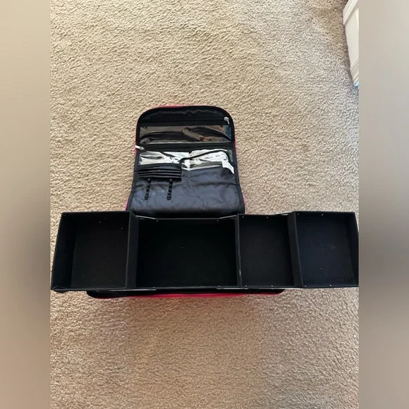 Ulta Advanced Pro Makeup Kit/ Organizer: perfect for traveling