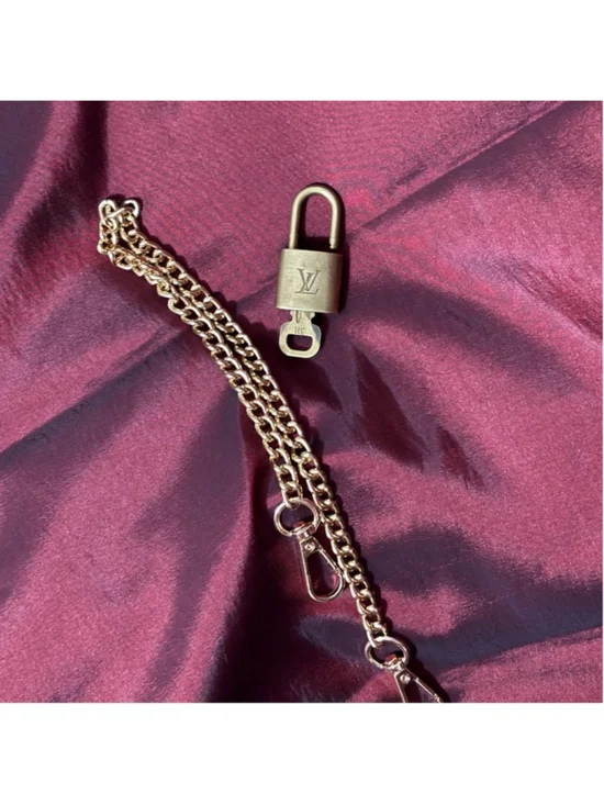 LOUIS VUITTON BRASS PADLOCK 311 WITH CHAIN
