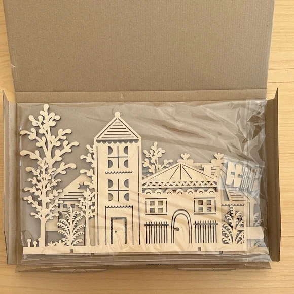 NWT Crate&Barrel 2 piece wood village