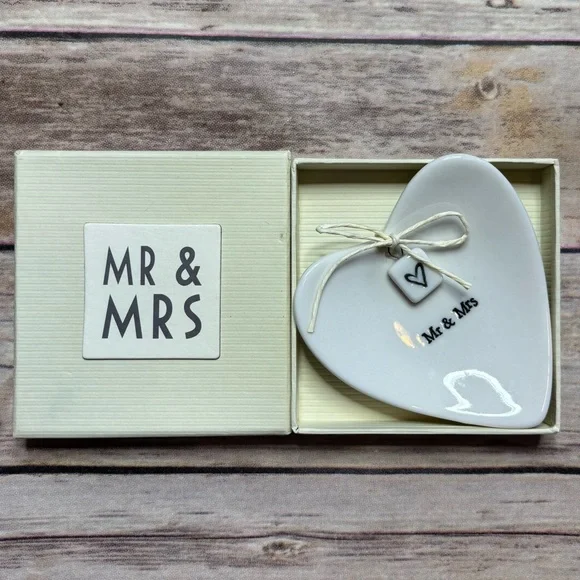 Crate & Barrel Mr. & Mrs. Heart Shaped Ring Dish NWT