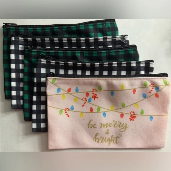 Set of 5 Christmas Themed Zipper Pouches