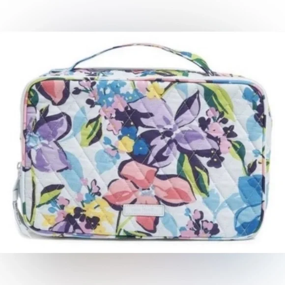 New in Bag Vera Bradley Makeup Bag with Zip Closure
