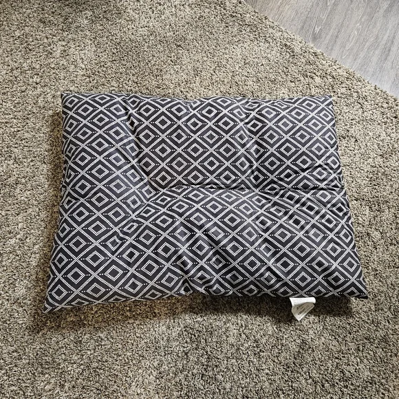 Dog bed