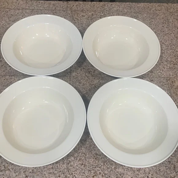 4 Crate & Barrel Margo Bowls -cream color