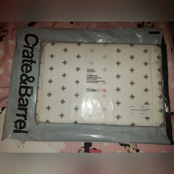 NWT Crate&Barrel toddler bedding sheets set