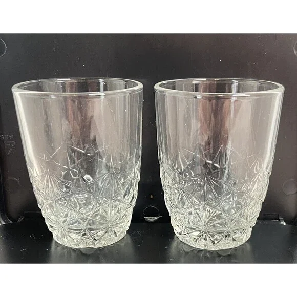 Set of 2 Clear shot glasses with design. Whiskey Shot Glass