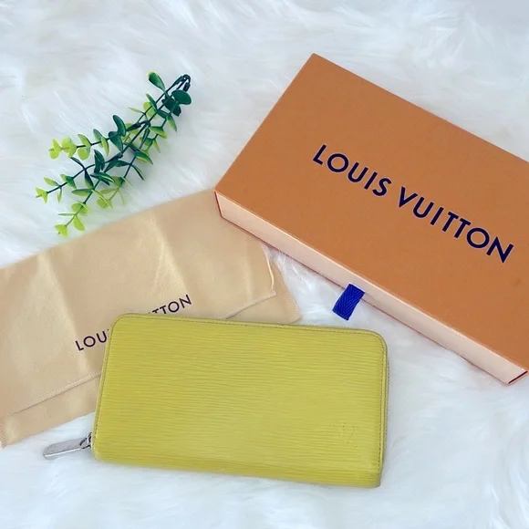 Louis Vuitton Yellow Epi Zippy‎ Wallet