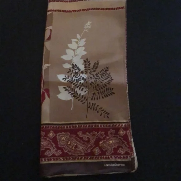 LIZ CLAIBORN SILK OBLONG SCARF