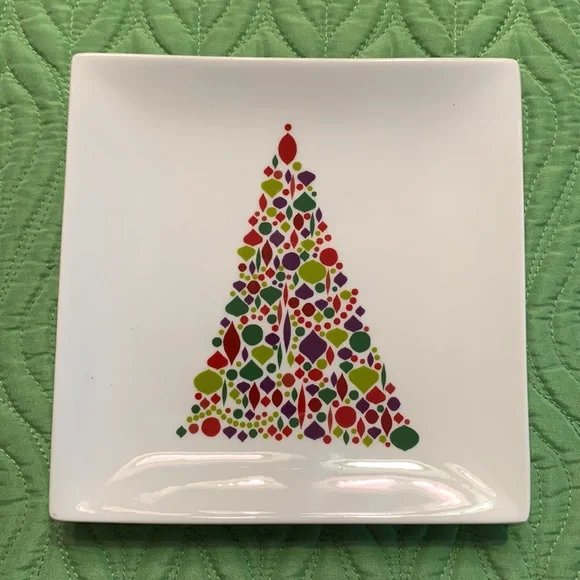 Like new! Crate & Barrel Christmas tree dish