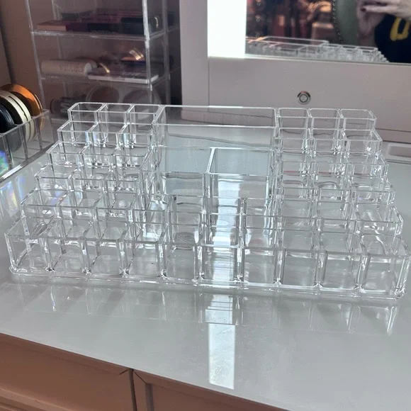 Beauty organizer