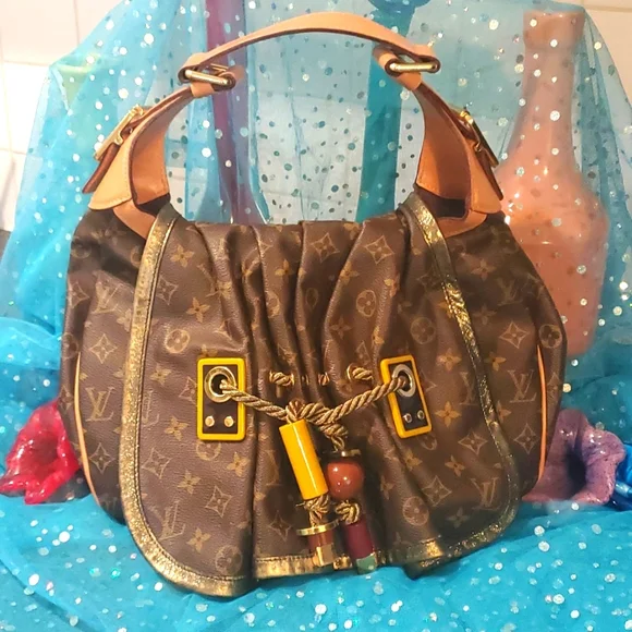 Louis Vuitton Kalahari GM Limited Edition Bag with COA