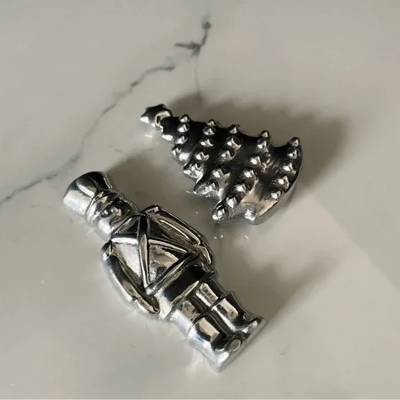 SET of 2 Napkin Weights - Nutcracker & Christmas Tree by Mariposa