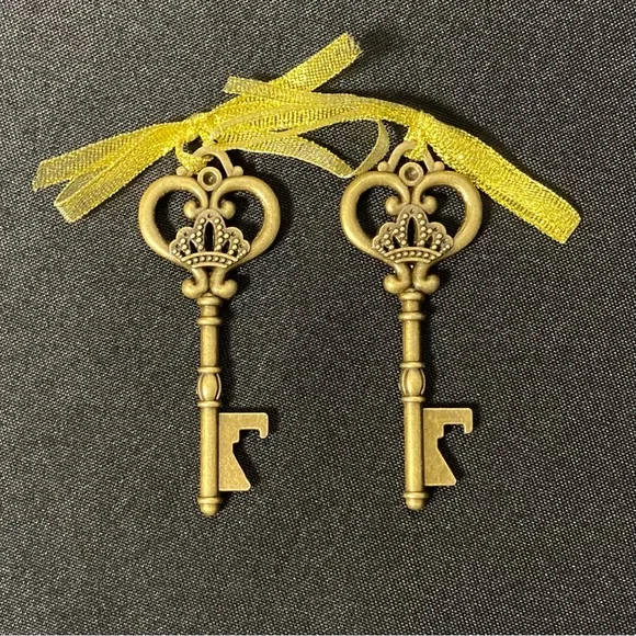 NWOT Antique Style Gold Skeleton Key Bottle Openers Set of 2