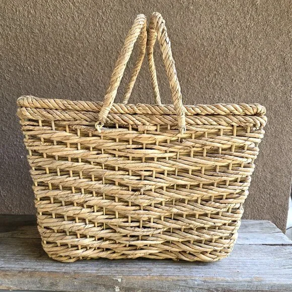 Picnic Basket Crate & Barrel New Vintage Never Used