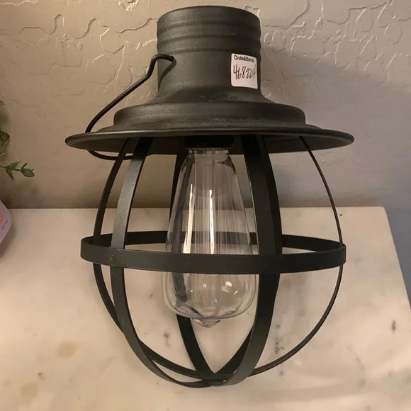 Crate&Barrel hanging lantern 🏮never used needs battery