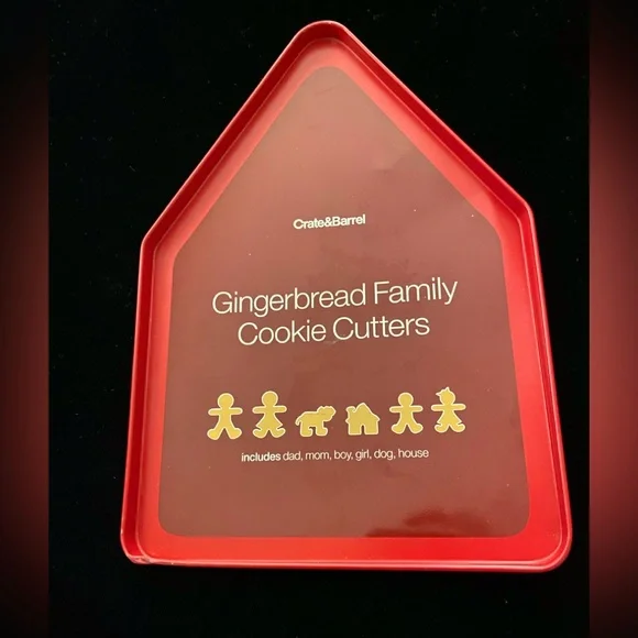 NEW in Package Crate&Barrel Gingerbread Family Cookie Cutters