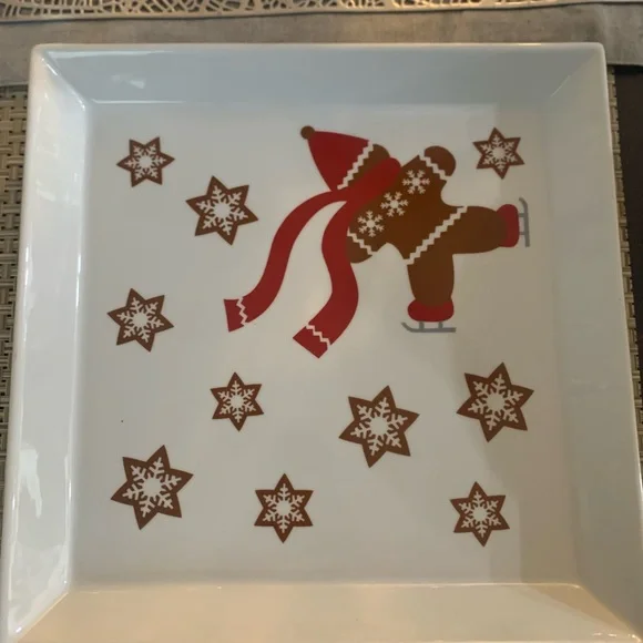 Crate & Barrel GINGERBREAD PLATTER 12