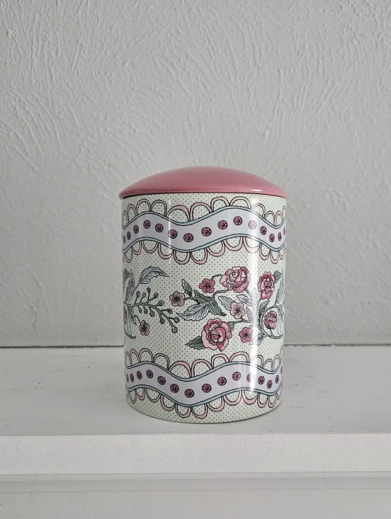 L'or de Seraphine La Roseraie Ceramic Candle Jar With Lid- No Candle