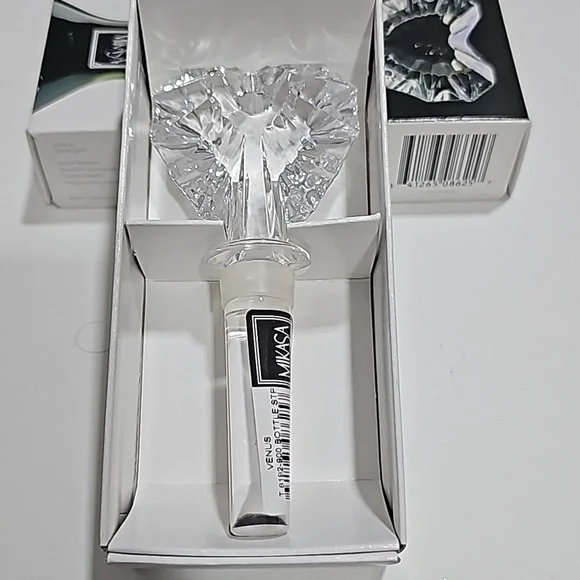 NIB MIKASA VENUS LEAD NEW CRYSTAL WINE VINTAGE BOTTLE STOPPER