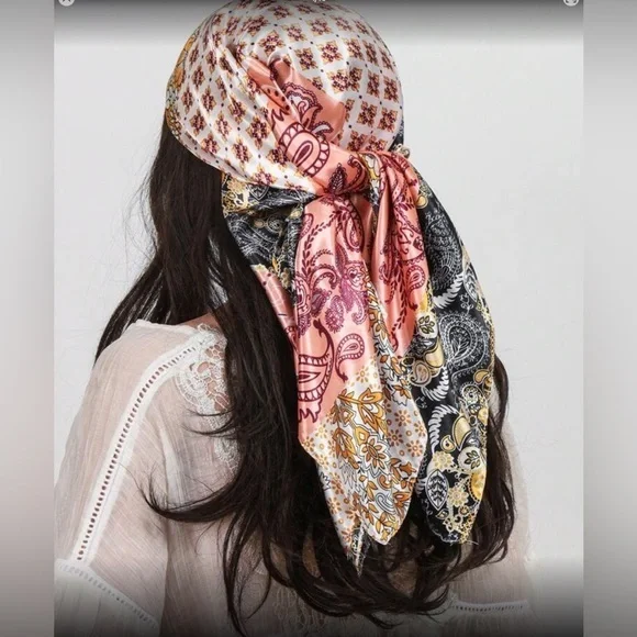 ✨NEW Elegant Multicolor Paisley Faux Silk Scarf