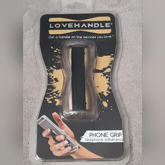 NWT! Love Handle Phone Grip