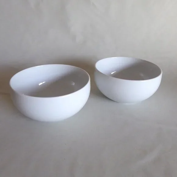 NEW CRATE & BARREL 5” PORCELAIN WHITE SOUP CEREAL BOW SET OF 2
