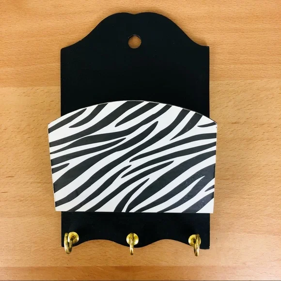 NWT Crate & Barrel 3- Hook Wall Mounted Key Rack with Storage Zebra Stripes
