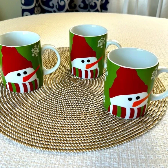 NWT Crate&Barrel set of three 12 oz. snowman mug / coffee cups RARE
