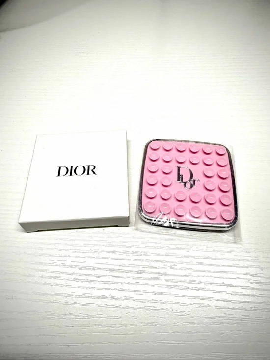 Dior Octobuddy Phone Suction Grippy NWT