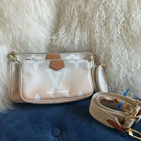 Louis Vuitton Monogram Giant Monogram Giant Multi Pochette Accessoires Pink