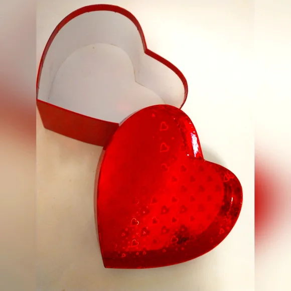 Glossy Red Gift Box Wedding Gift Box Heart Favor Box Bouquet Empty Reflective