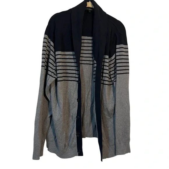 Banana Republic Men's Cardigan in Navy and Gray Stripes Size XL Grandpa Sweater