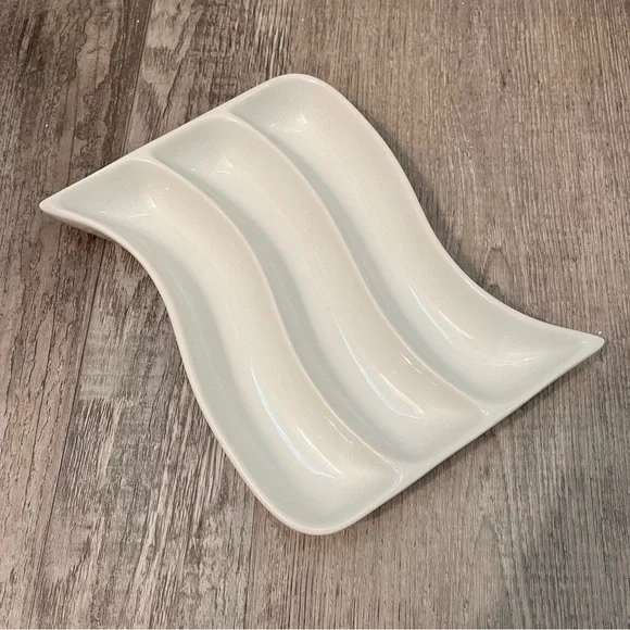 Crate & Barrel White Porcelain Swirl Square Appetizer Candy Dish 7