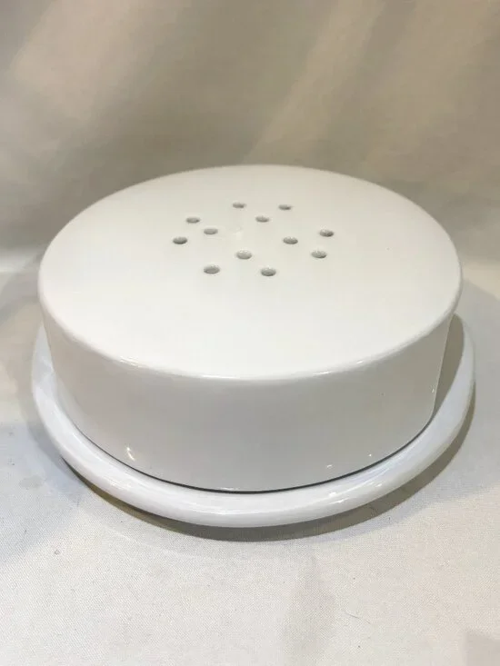 Crate & Barrel Stoneware Brie Cheese Baking Dish Server Keeper White