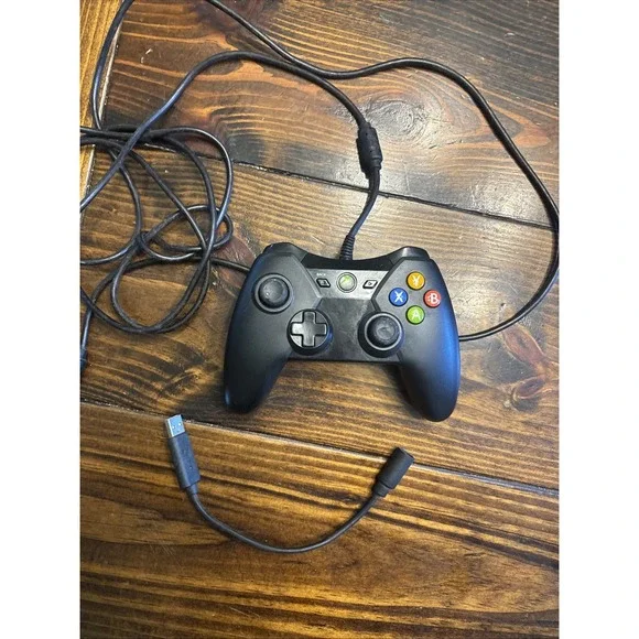 Microsoft XBOX 360 &‎ PC Power A PowerA Wired Controller Model 1414135-01