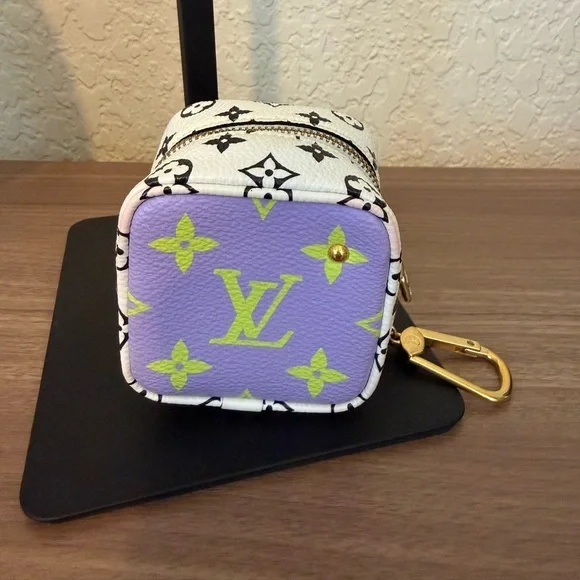 LOUIS VUITTON Monogram Giant Portemonnaie Cube Mini Cube Coin Bag Key Charm