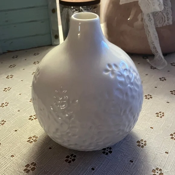 Crate&Barrel Ivory Floral Ceramic Bowl