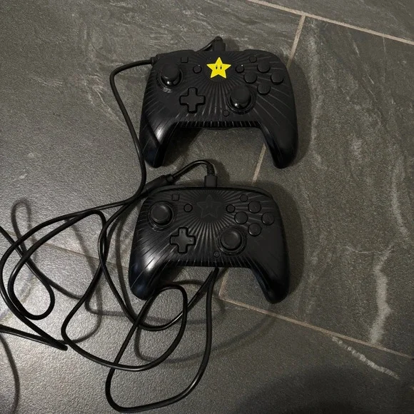 Faceoff Wired Pro Controller Nintendo Switch 500-056 Black Super Mario Star 2pk