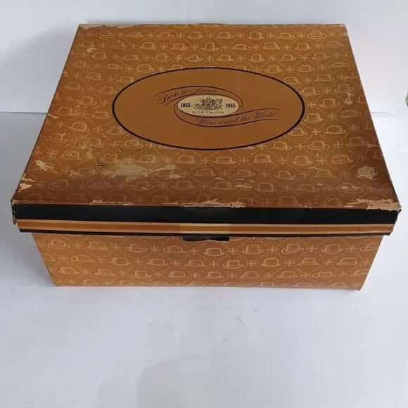Vintage Stetson Cardboard Storage Hat Box With Ring (BOX ONLY)
